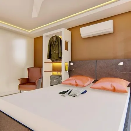 酒店 卡利斯酒店 Çeşme